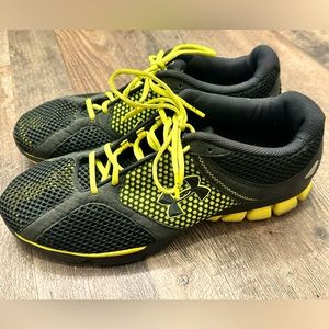 MEN’S UNDER ARMOUR ASSERT RUNNING SHOE SZ 13